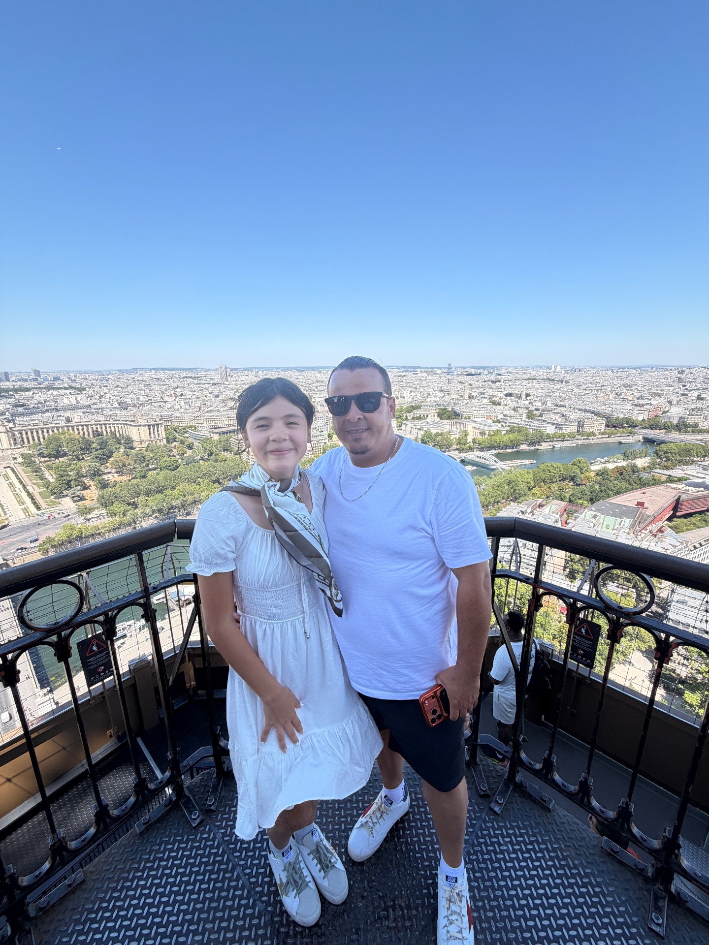 Torre Eiffel con acceso a la cima: entradas + guía en español — foto 1